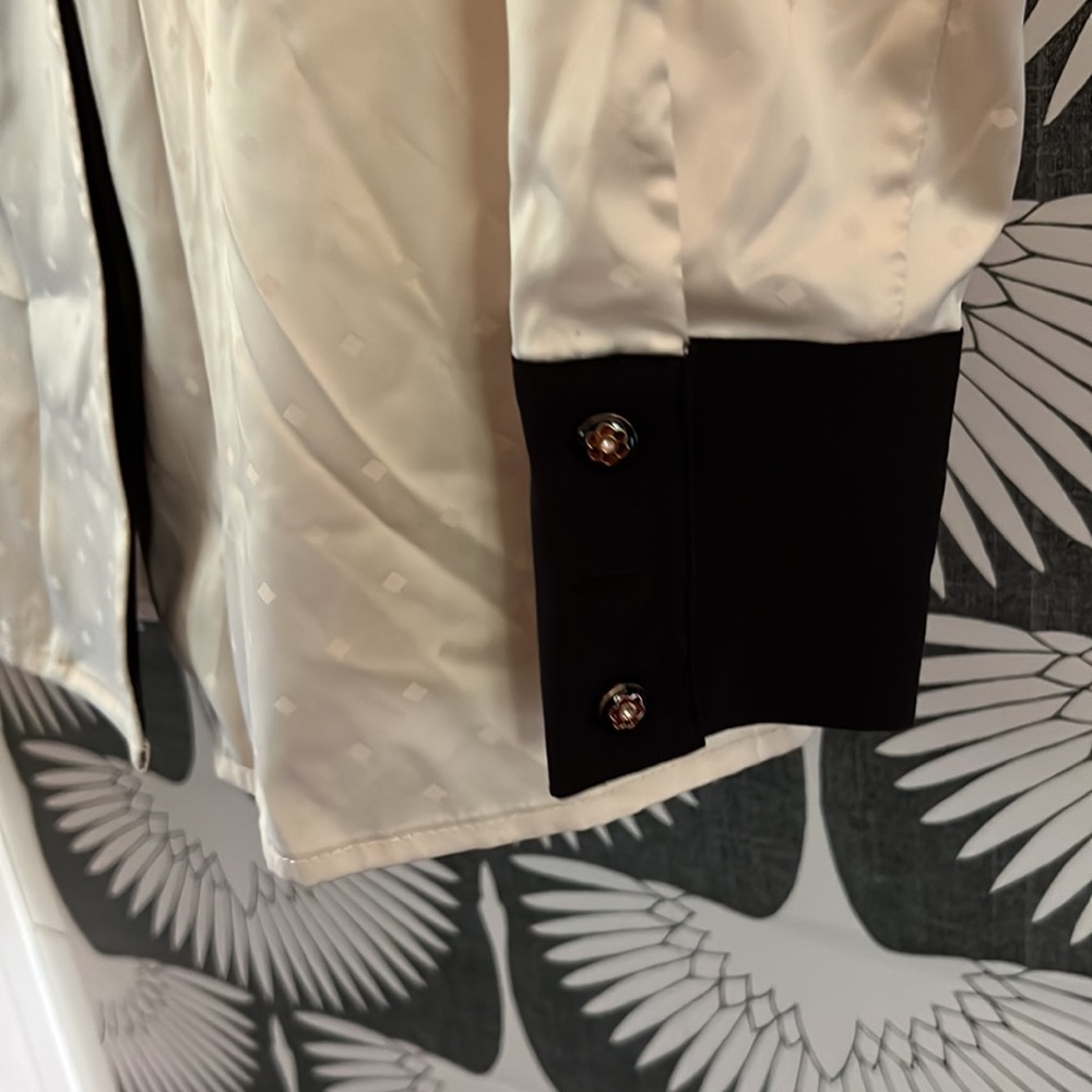 Simple Retro Blouse - Picture 4 of 4